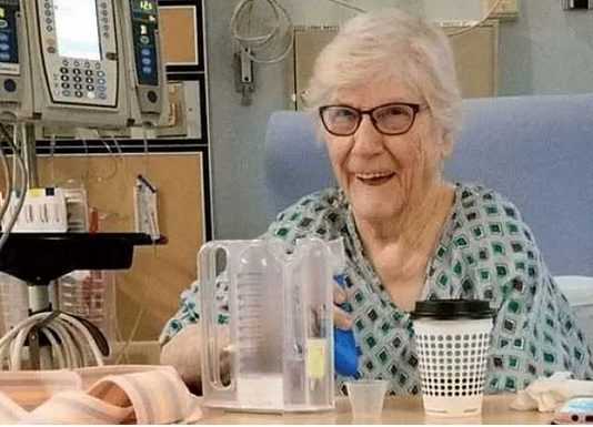 Idosa de 90 anos vence o coronavírus